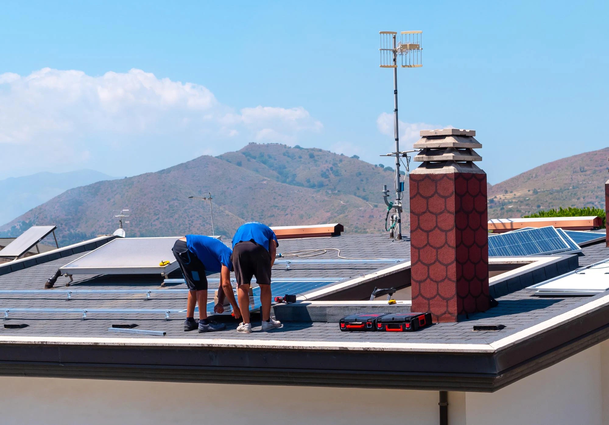 installation-solar-panel_87414-5208.webp.jpg